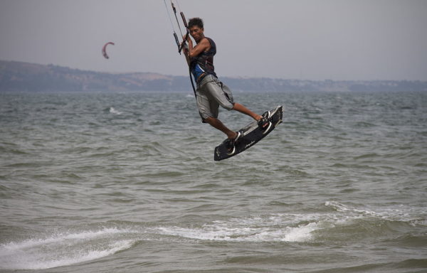 Kitesurfing_Vietnam