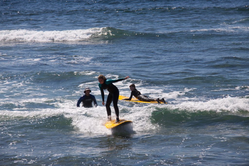 Cours de surf pour enfants